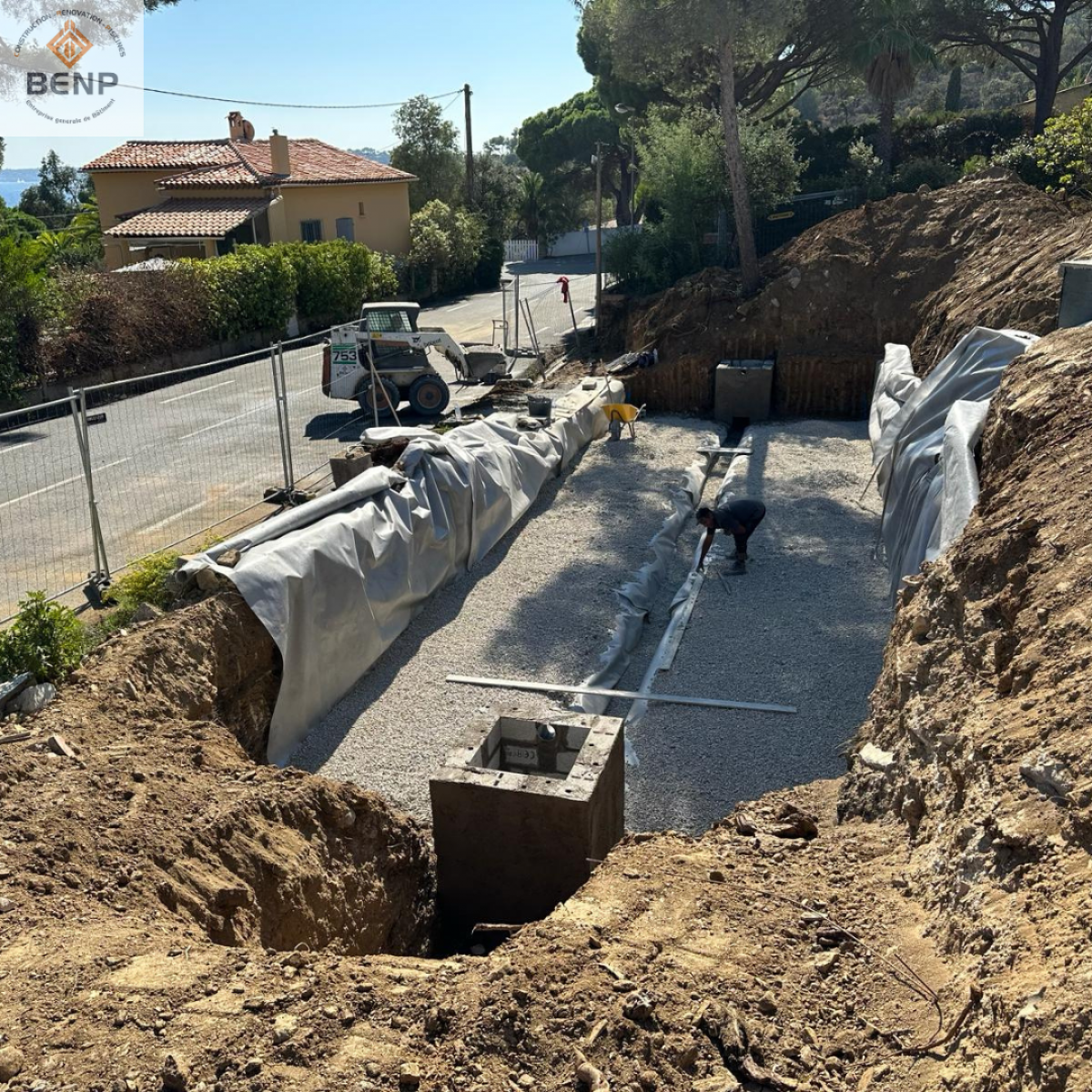 bac pour récupérer l'eau de pluie dans le 83