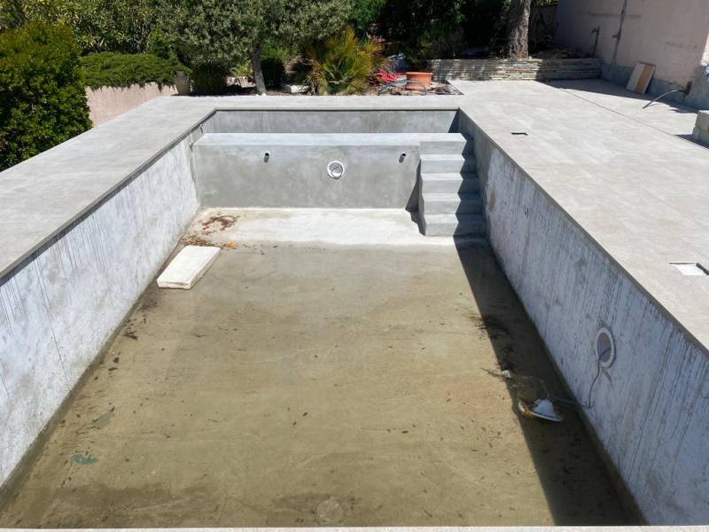 professionnel construction piscine beton saint aygulf
