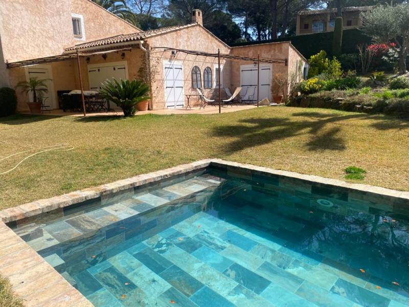 entreprise renovation construction piscine saint raphael 