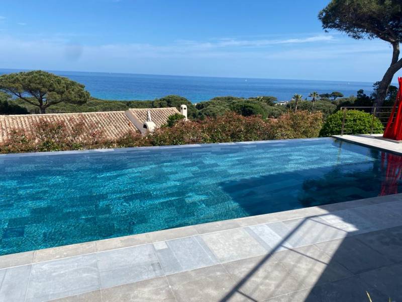 renovation piscine debordement saint maxime 